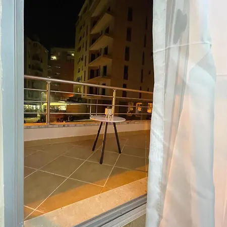 דירה Comfort Center
