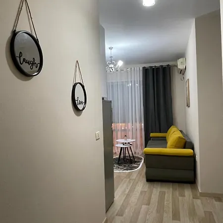 Comfort Center 公寓 地拉那
